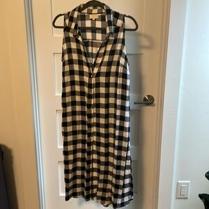 Multi use Long buttoned down sleeveless top/vest/dress checkered